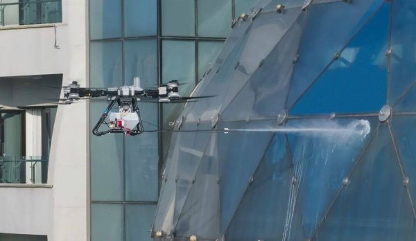 人人配 东西湖这个实验室 打造机器人“特种兵”